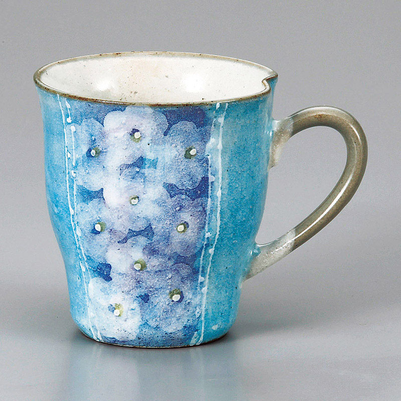 山万 66319-510 粉引花畑マグカップ 青 1個(ご注文単位1個)【直送品】