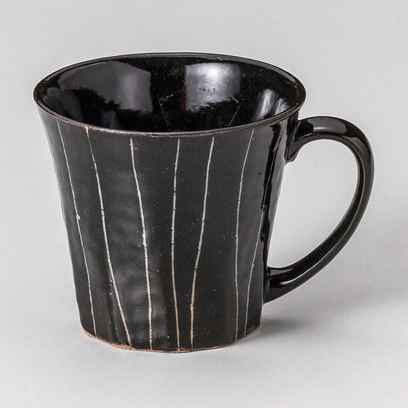 山万 66718-570 黒十草マグ 1個（ご注文単位1個）【直送品】