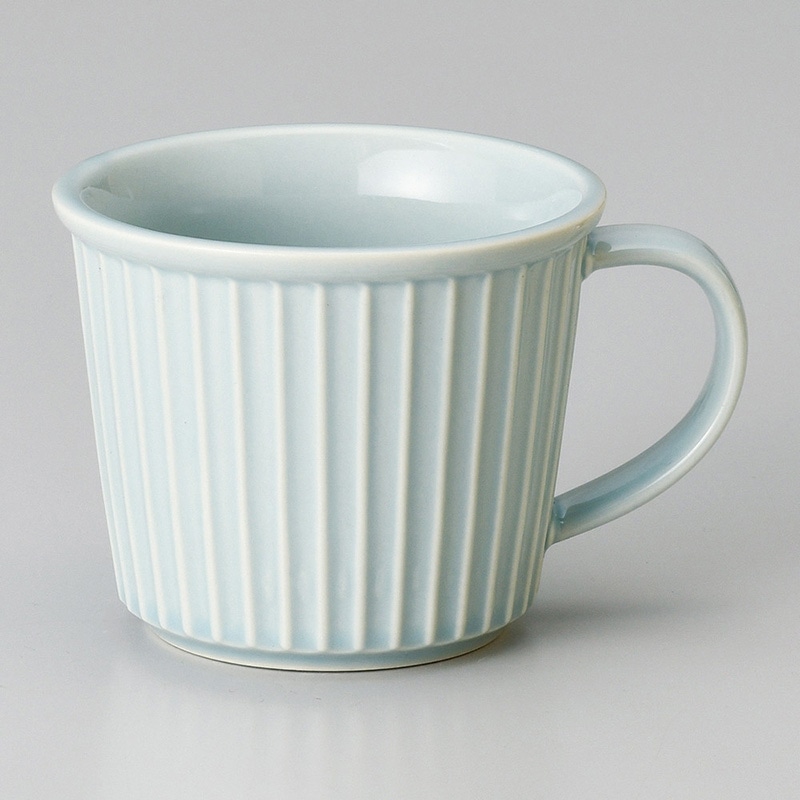 山万 67034-190 ブルーレリーフマグ 小 1個（ご注文単位1個）【直送品】