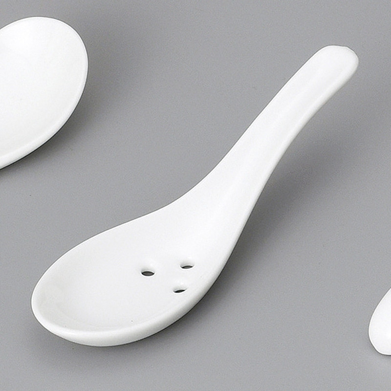 山万 72214-440 カーサ三つ穴レンゲ 1個(ご注文単位1個)【直送品】