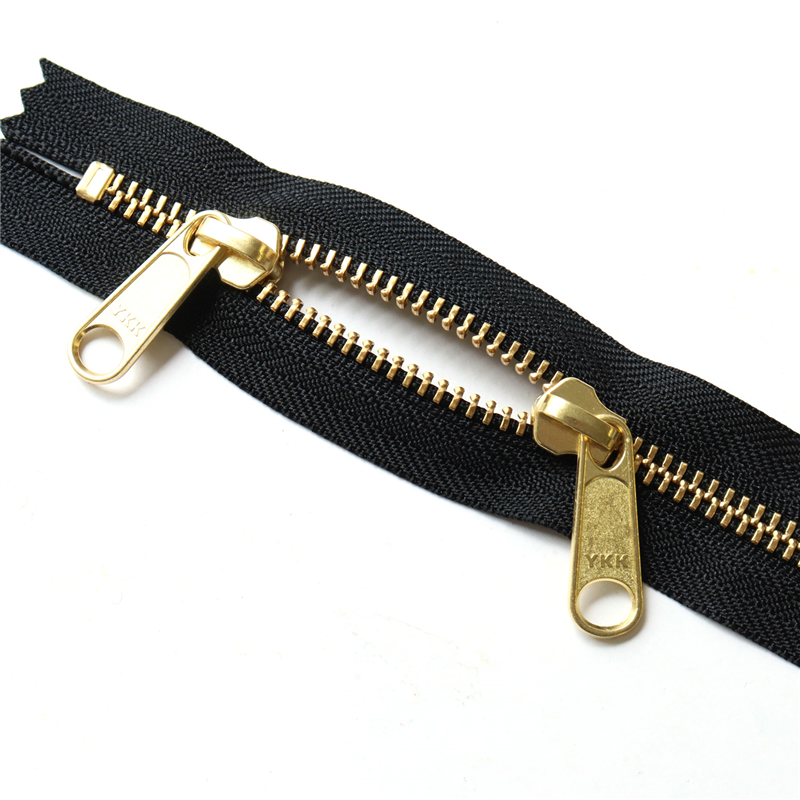 日本紐釦貿易 Y.K.K 両開金属ファスナー40㎝ ゴールド 黒 5本 5RGM40-580 (ご注文単位1束)【直送品】