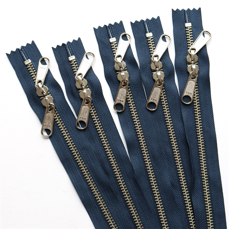 日本紐釦貿易 Y.K.K 両開金属ファスナー40㎝ シルバー 紺 5本 5RNM40-560 （ご注文単位1束）【直送品】