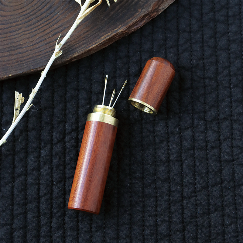 日本紐釦貿易 ウッドニードルケース ブラウン NI-04441 (ご注文単位1個)【直送品】