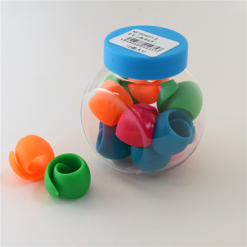 日本紐釦貿易 ボビン糸ホルダー 12個入 マルチカラー NI-02437-3 (ご注文単位1束)【直送品】