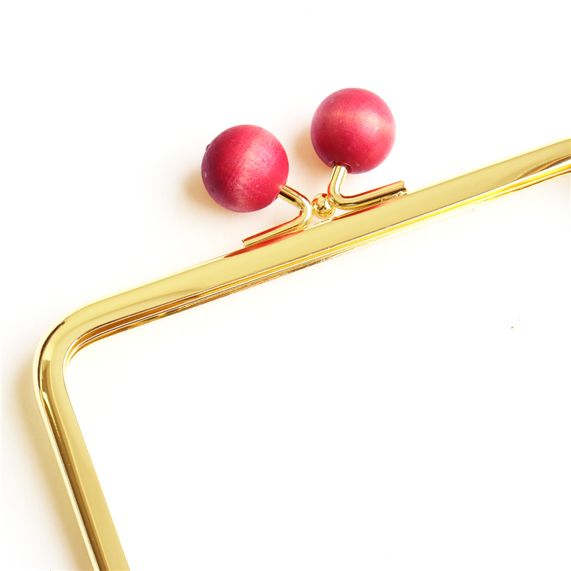 日本紐釦貿易 からふる木玉口金 G 角型 ピンク TYK2G-P (ご注文単位1個)【直送品】