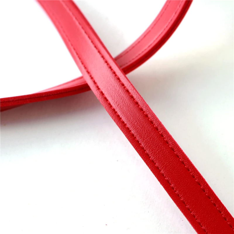 日本紐釦貿易 合皮スムーステープ 赤 幅約15mm 9m巻 PLT1015-R (ご注文単位1巻)【直送品】