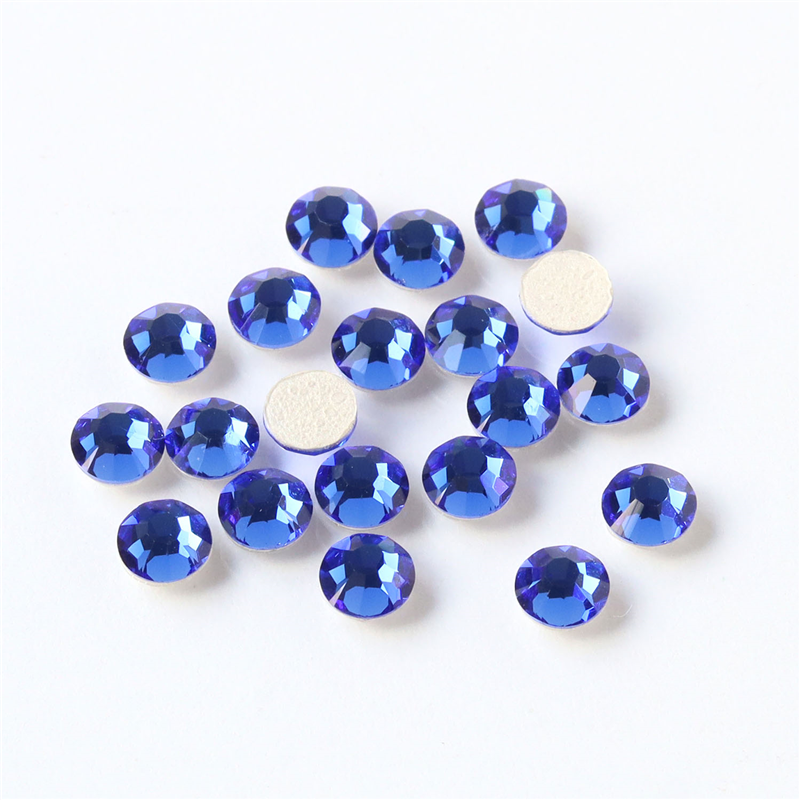 日本紐釦貿易 プレシオサ ラインストーン ホットフィックス 熱接着 SS16 144個入 サファイア M2038SS16-30050L （ご注文単位1束）【直送品】