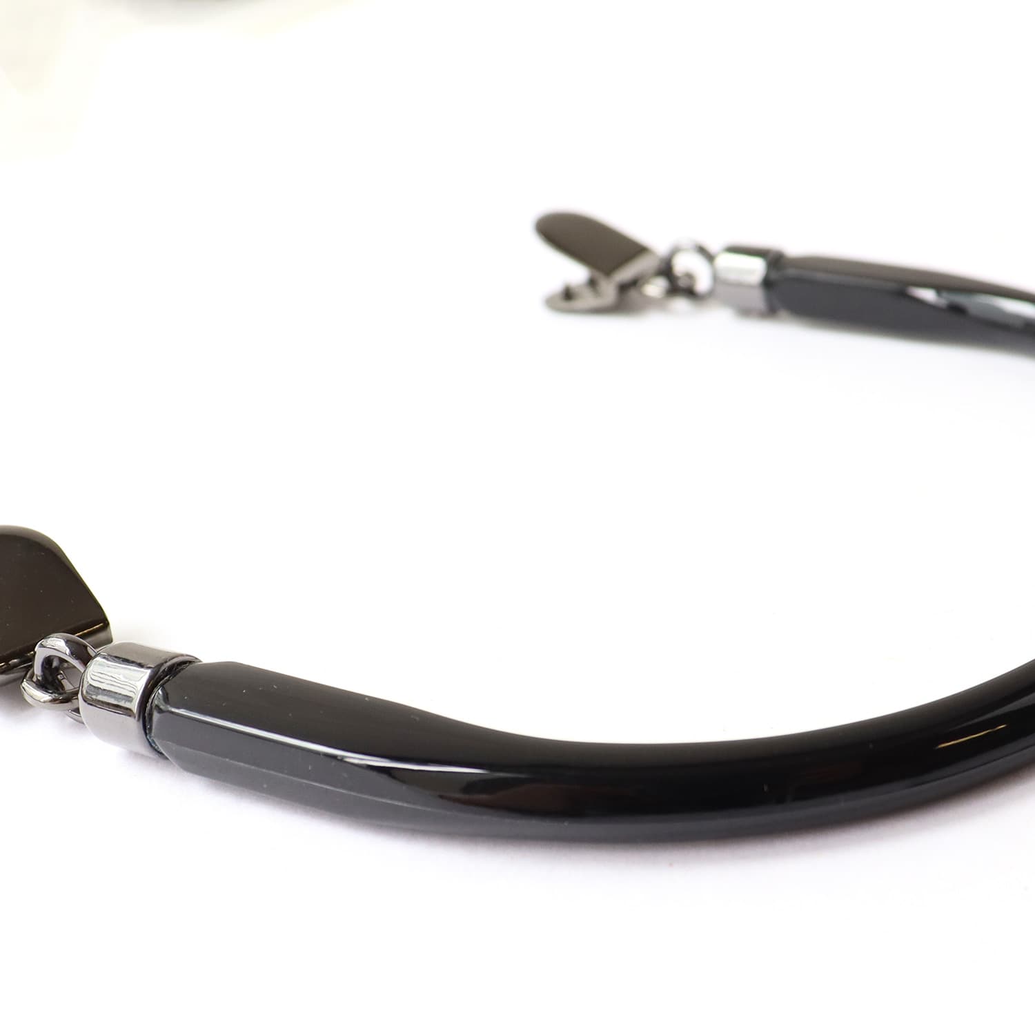 日本紐釦貿易 プラスチック製ハンドル フォーマルタイプ クワエ金具付き W13.5×H13cmK252-B (ご注文単位1組)【直送品】