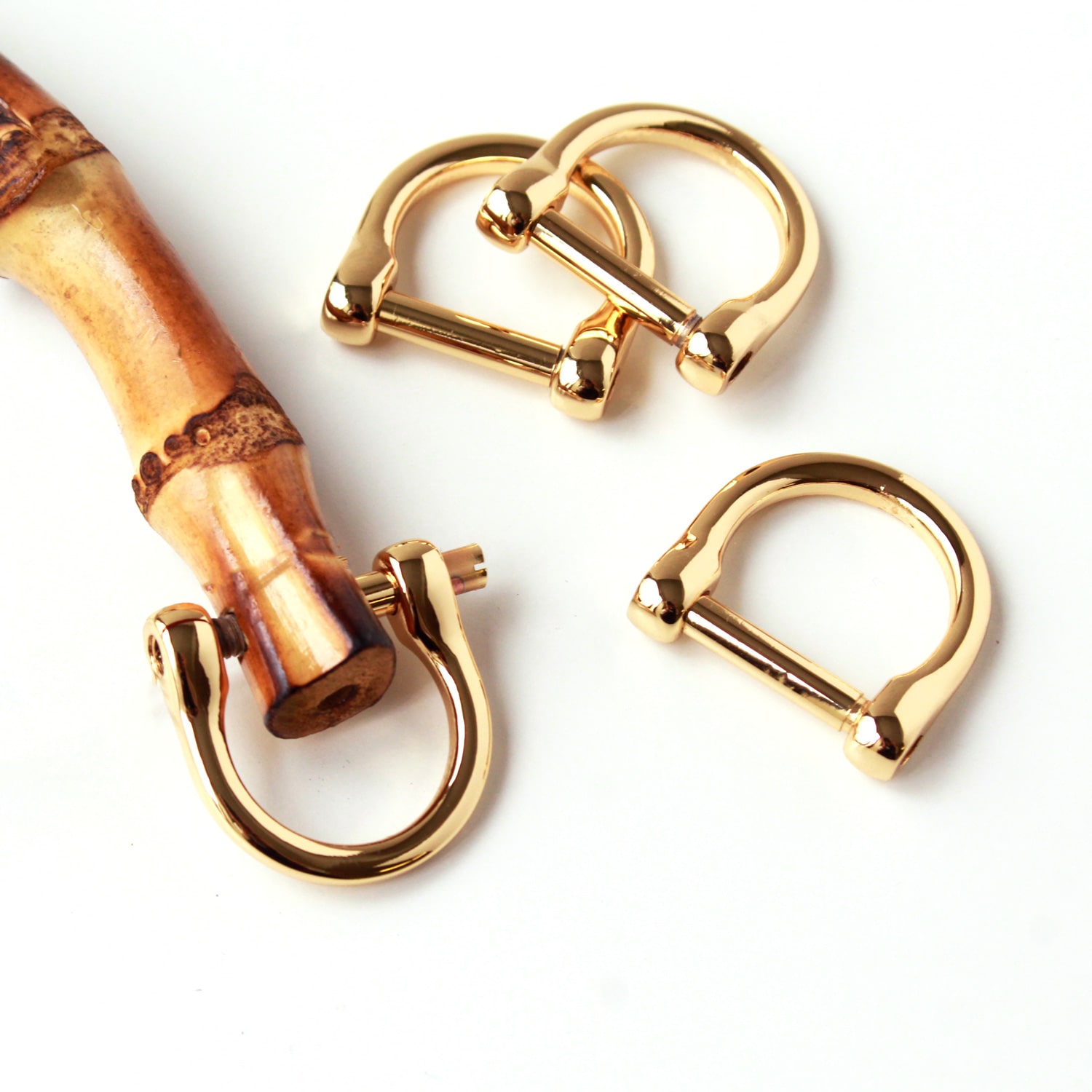 日本紐釦貿易 ネジ式Dカン ジョイントパーツ 4個入り ゴールド TYP663-G (ご注文単位1束)【直送品】