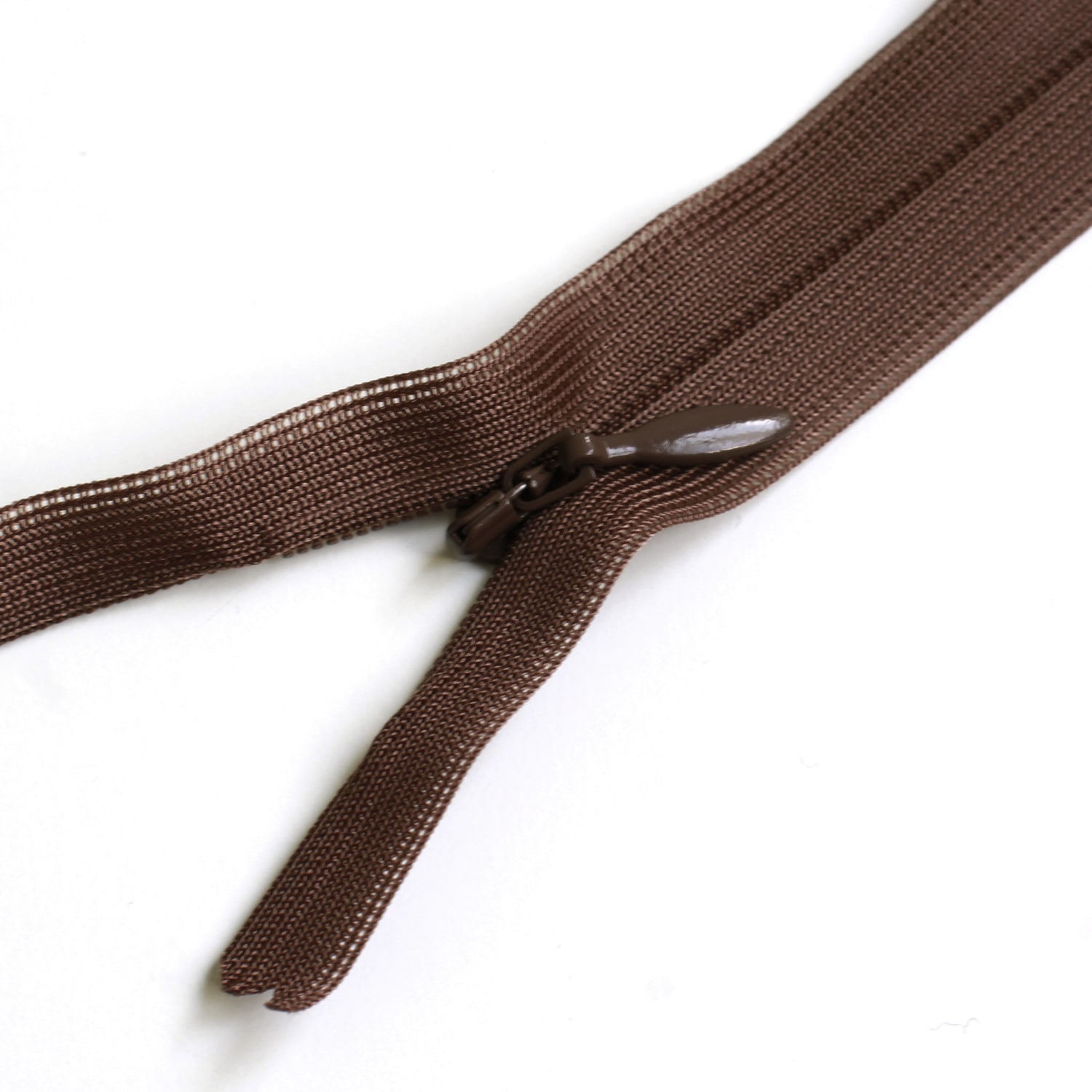 日本紐釦貿易 Y.K.K コンシールファスナー 56cm 5本入 col.568 KS56-568 茶 (ご注文単位1束)【直送品】