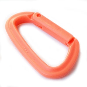 日本紐釦貿易 Y.K.K プラスチックカラビナ コーラル 1個 IN55-814 (ご注文単位1束)【直送品】