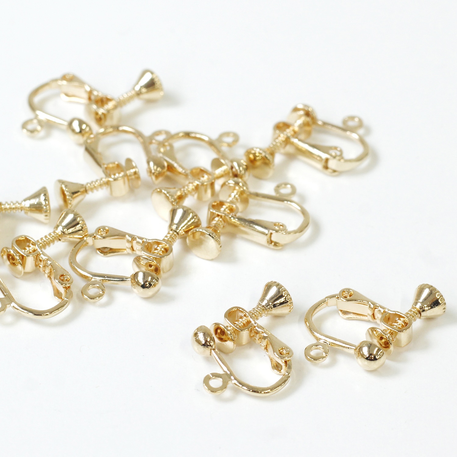 日本紐釦貿易 ニッケルフリー カン付 イヤリング 5組 ゴールド KE1500-G (ご注文単位1束)【直送品】