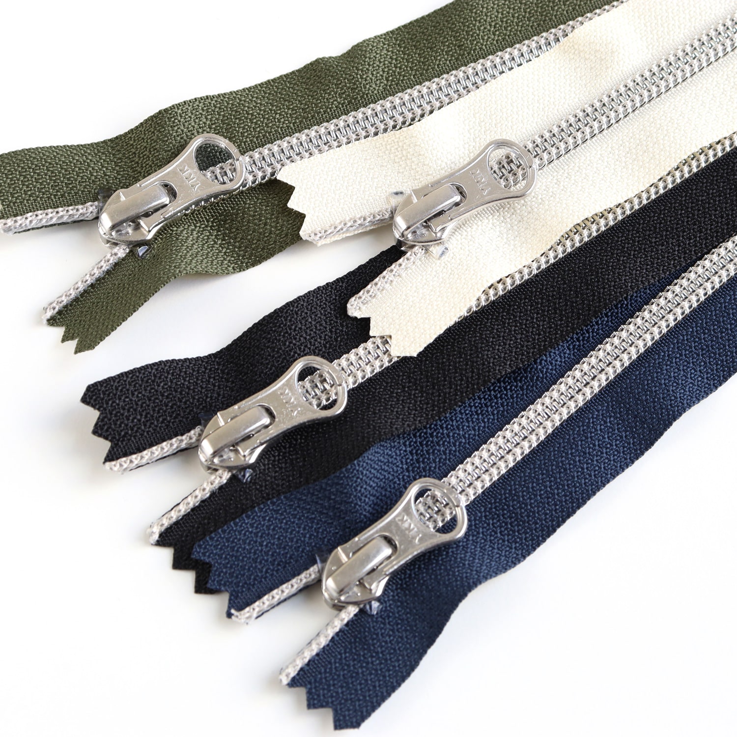 日本紐釦貿易 Y.K.K メタリオンファスナー 20cm 4色mix S 5CM20S-4MIX (ご注文単位1個)【直送品】