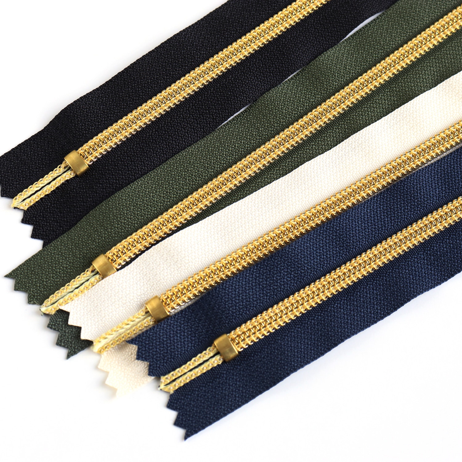 日本紐釦貿易 Y.K.K メタリオンファスナー 30cm 4色mix G 5CM30G-4MIX (ご注文単位1個)【直送品】