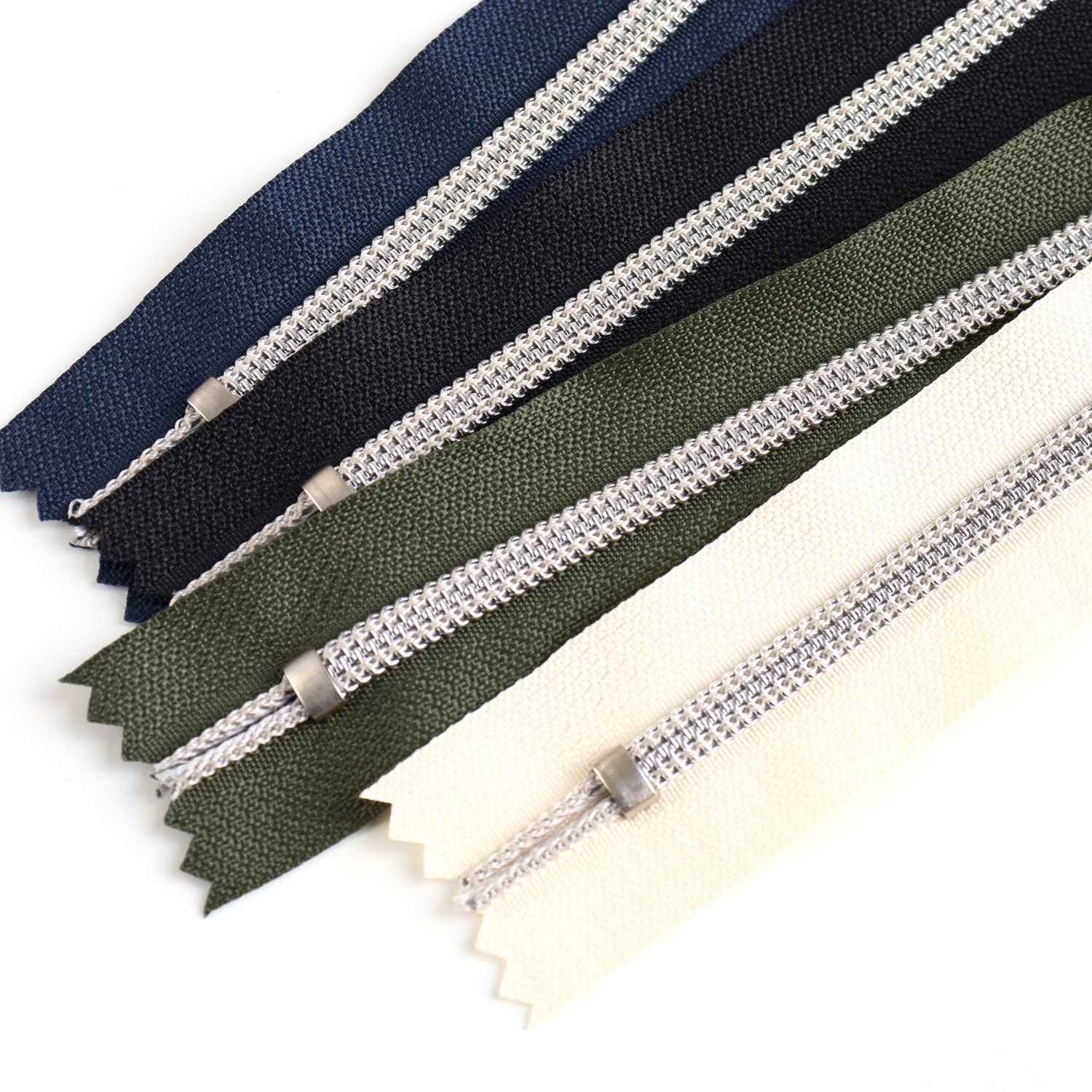 日本紐釦貿易 Y.K.K メタリオンファスナー 30cm 4色mix S 5CM30S-4MIX (ご注文単位1個)【直送品】