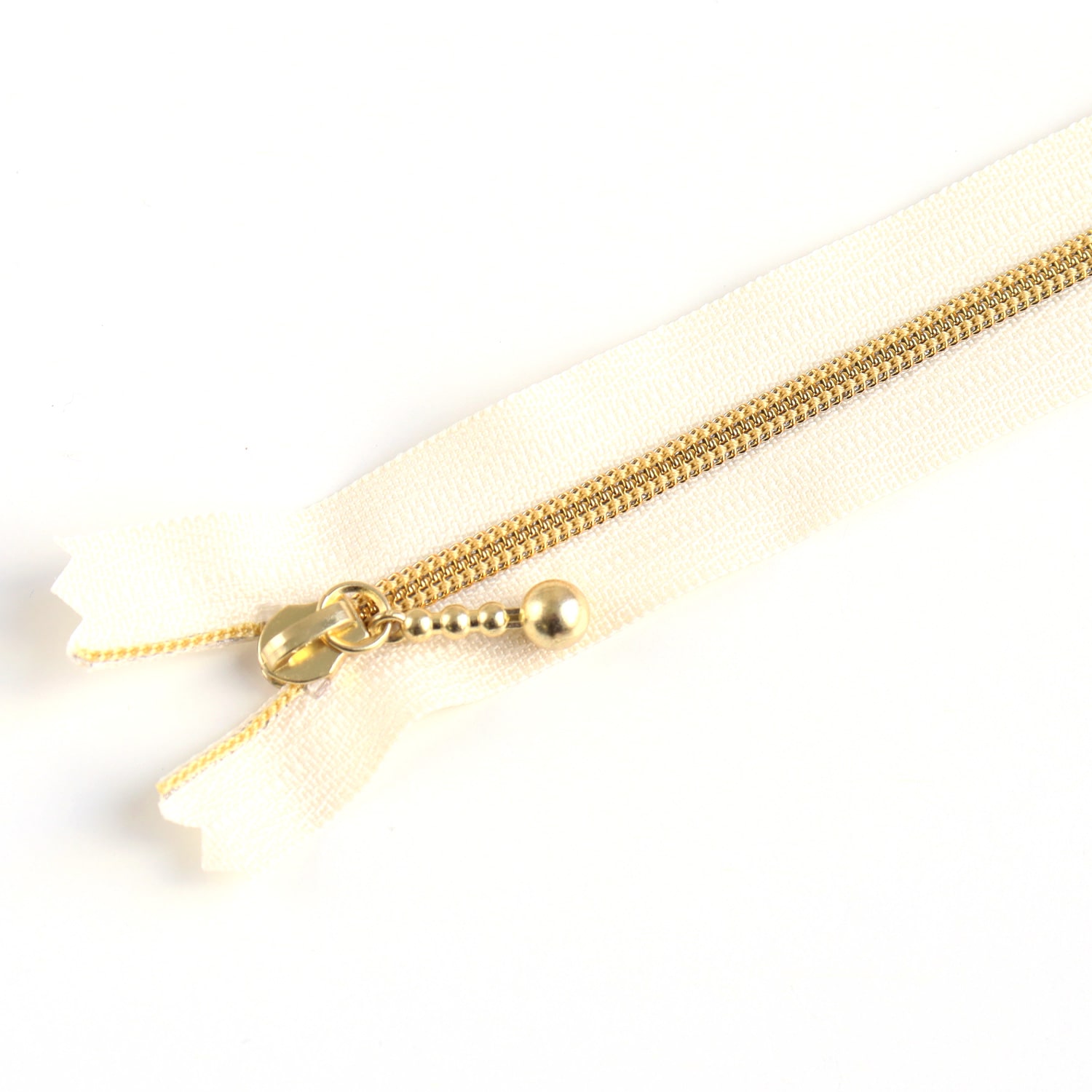 日本紐釦貿易 Y.K.K メタリオンファスナー 3C 20cm生成り/ゴールド 3本入 3CM20-2G (ご注文単位1束)【直送品】