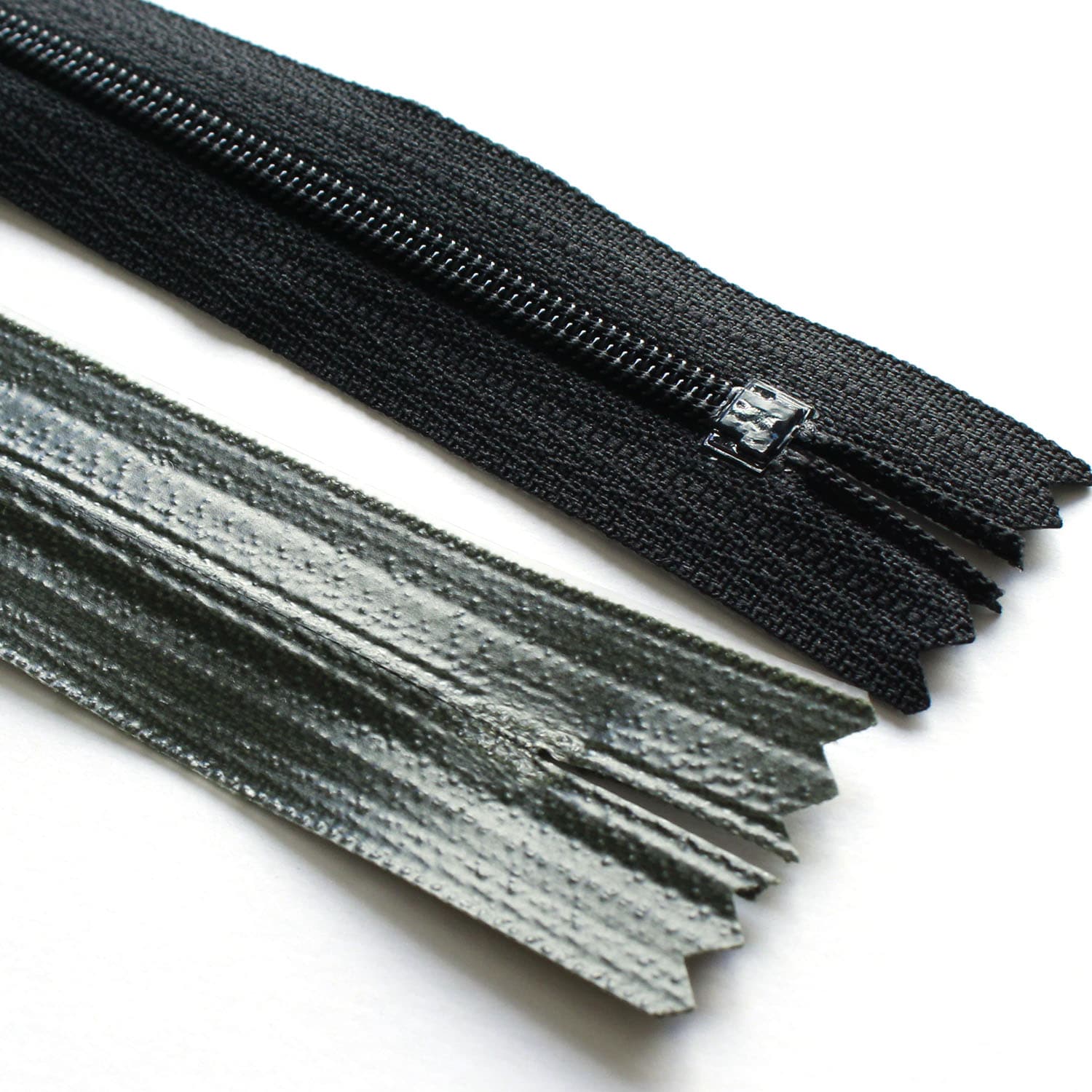 日本紐釦貿易 Y.K.K 止水ファスナー 20cm 3本入 ブラック 3CFT20-580 (ご注文単位1束)【直送品】