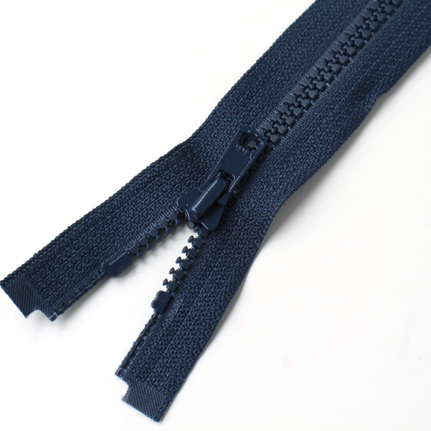 日本紐釦貿易 Y.K.K ビスロンオープンファスナー 40cm 同色3本入 col.560 紺 3VS40-560 (ご注文単位1束)【直送品】