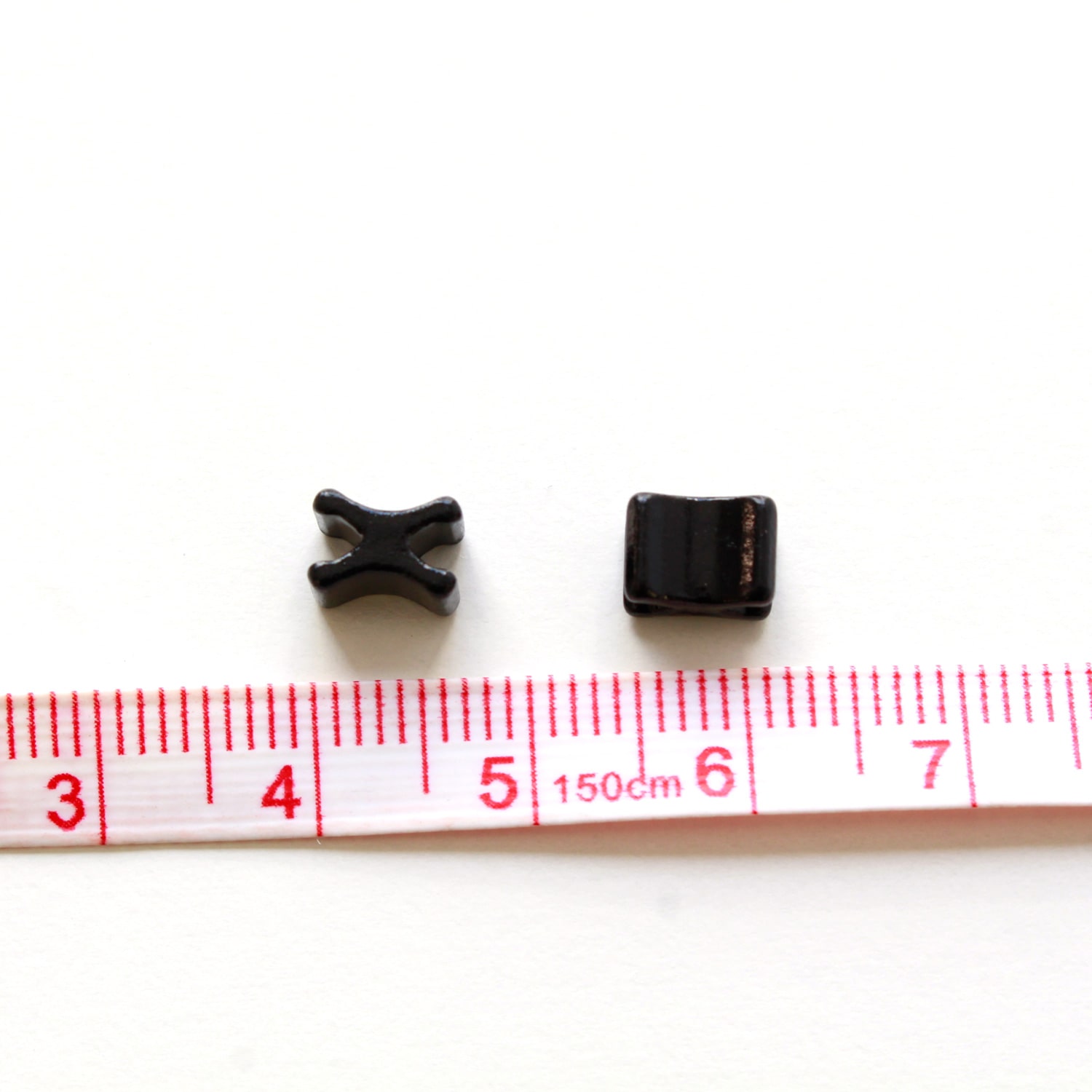 日本紐釦貿易 YKK 8VSファスナー用下止め 50個入り F2-235 (ご注文単位1束)【直送品】