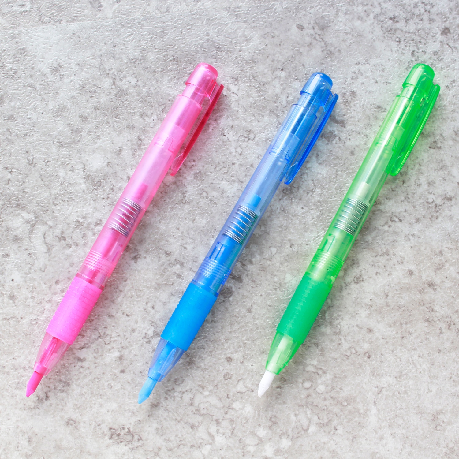 日本紐釦貿易 ノック式水性チャコペン 4.0mm芯 本体+芯ピンク1本入 SDY5437 (ご注文単位1個)【直送品】