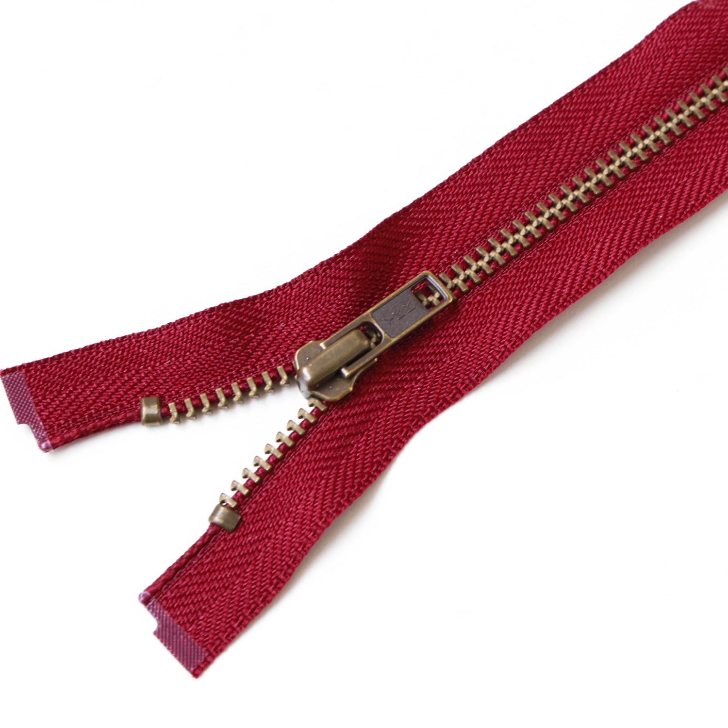 日本紐釦貿易 Y.K.K オープンファスナー 60cm 同色3本入 col.519 赤 4GKB60-519 (ご注文単位1束)【直送品】