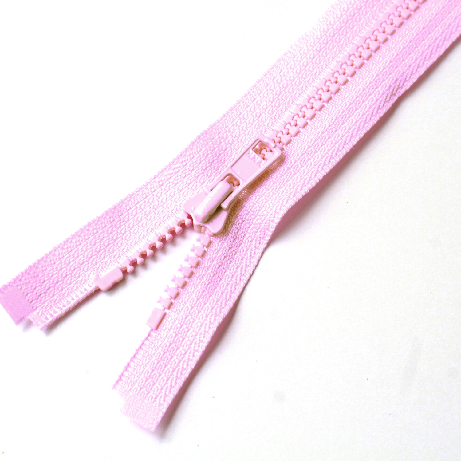 日本紐釦貿易 Y.K.K ビスロンオープンファスナー 50cm 同色3本入 col.513 ピンク 3VS50-513 (ご注文単位1束)【直送品】