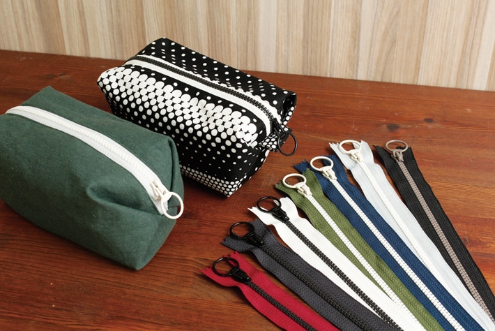 日本紐釦貿易 Y.K.K コンビファスナー 20cm 黒×クリーム 3VSC20-XG023 （ご注文単位1束）【直送品】