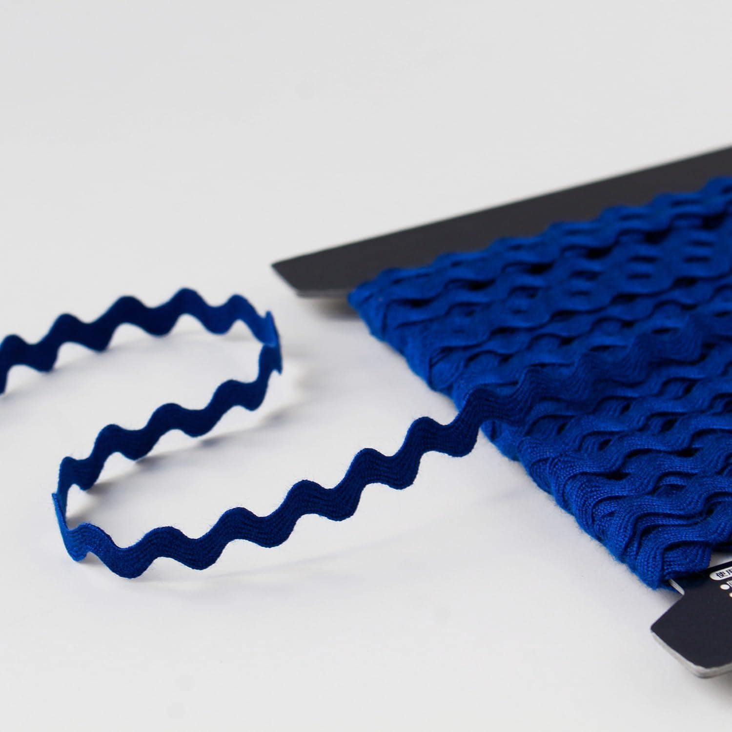 日本紐釦貿易 アクリル 山道テープ 巾約5mm×30m巻 ダークブルー DAI116-9225-053 (ご注文単位1巻)【直送品】