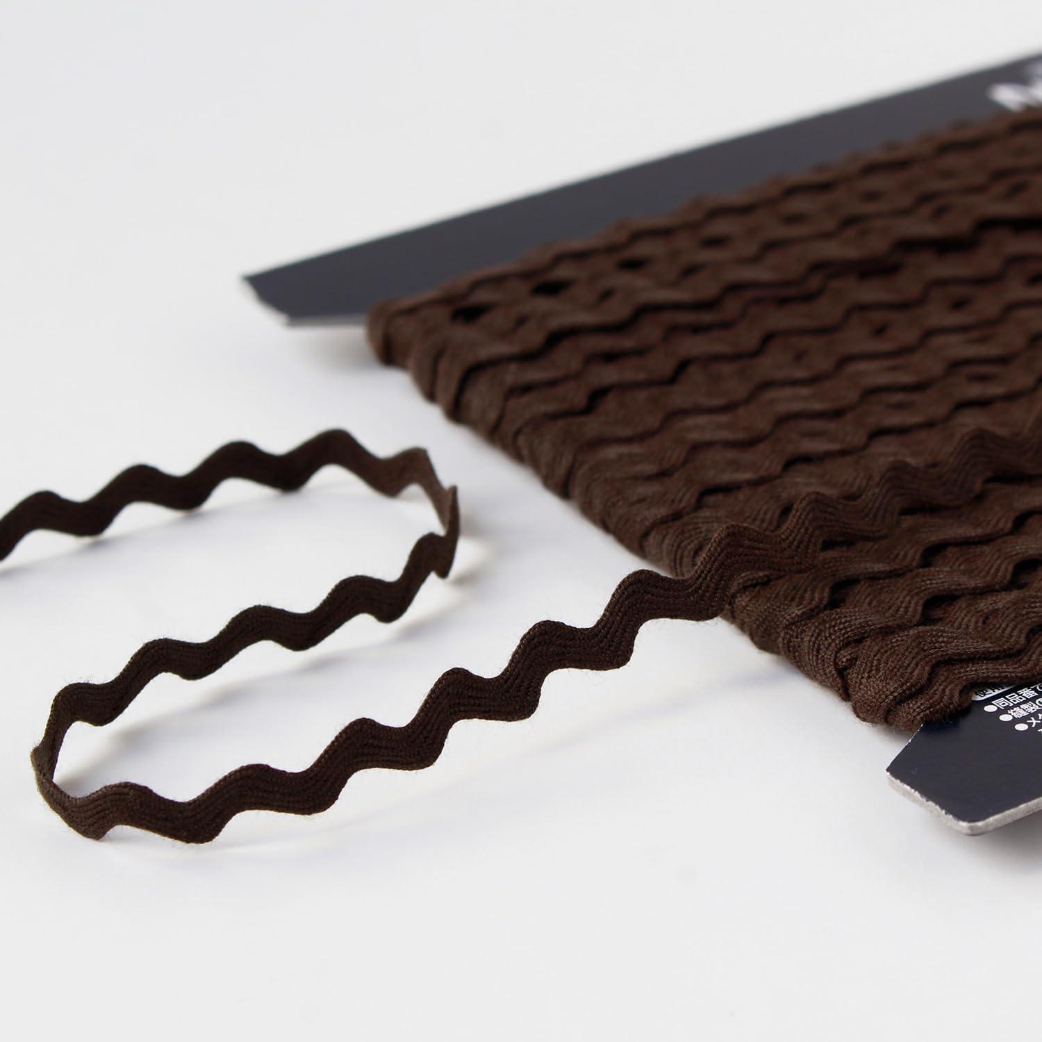 日本紐釦貿易 アクリル 山道テープ 巾約5mm×30m巻 こげ茶 DAI116-9225-048 (ご注文単位1巻)【直送品】