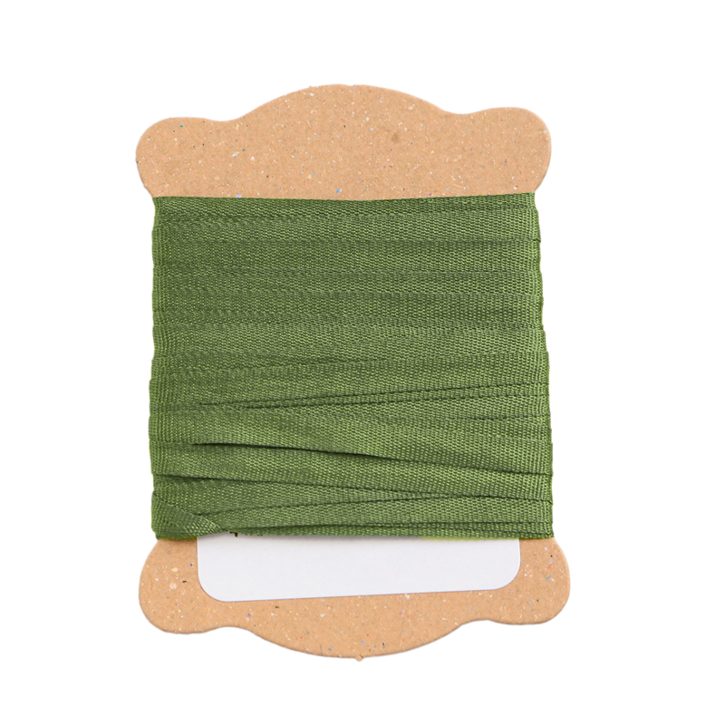 日本紐釦貿易 正絹 刺しゅうリボン 巾3.5mm×約5m巻 モスグリーン KSR-596-5M 1袋（ご注文単位1袋）【直送品】