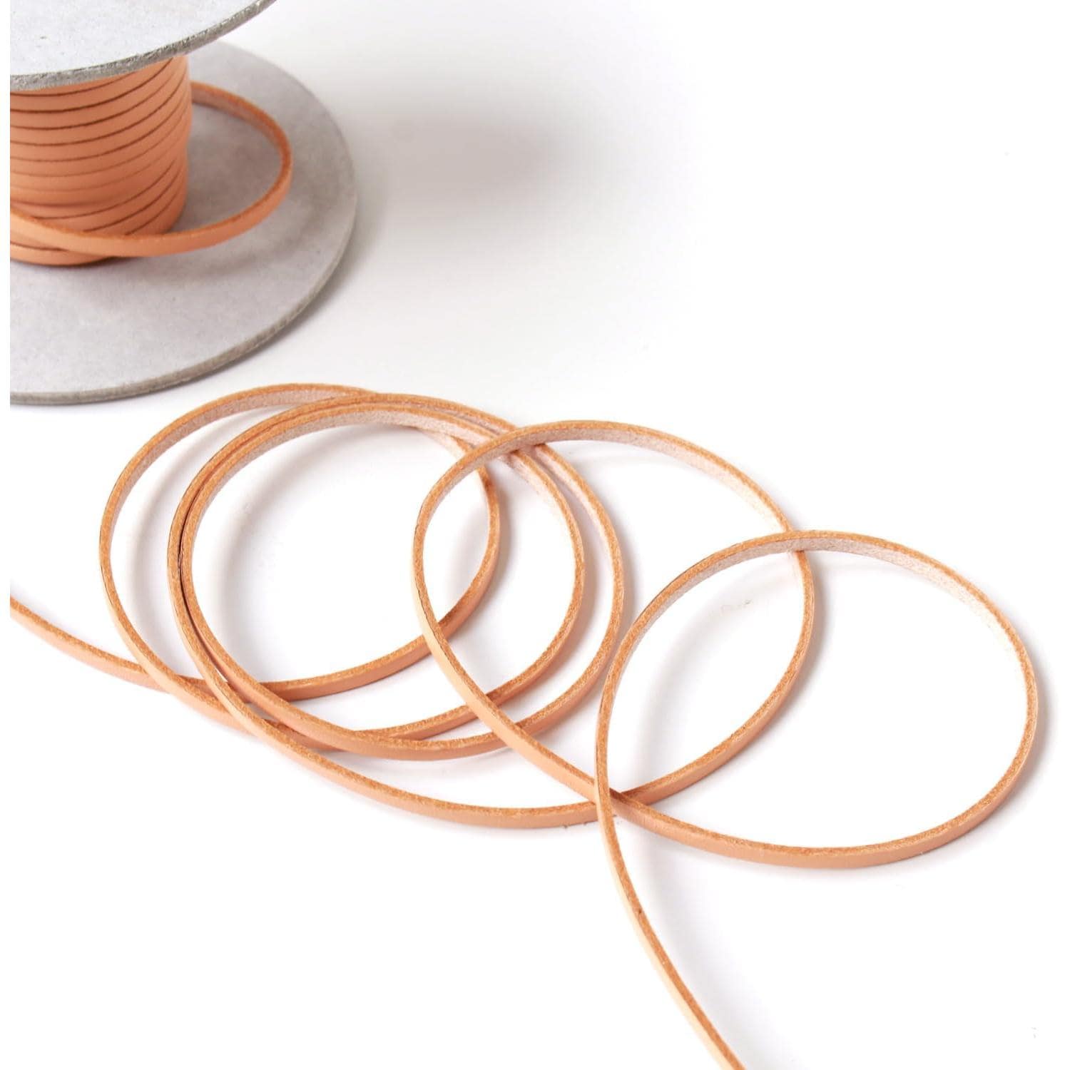 日本紐釦貿易 ヌメ革テープ 3mm巾 長さ10m巻 ナチュラル MTLS1003-11 （ご注文単位1巻）【直送品】