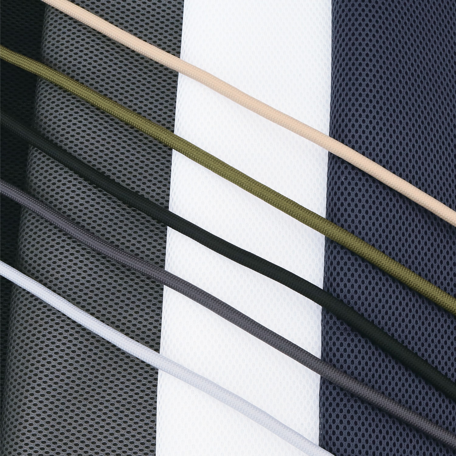 日本紐釦貿易 持ち手用ポリエステルコード 約φ8mm 20m巻 ミリタリーカーキ KEC800-16-20M (ご注文単位1巻)【直送品】