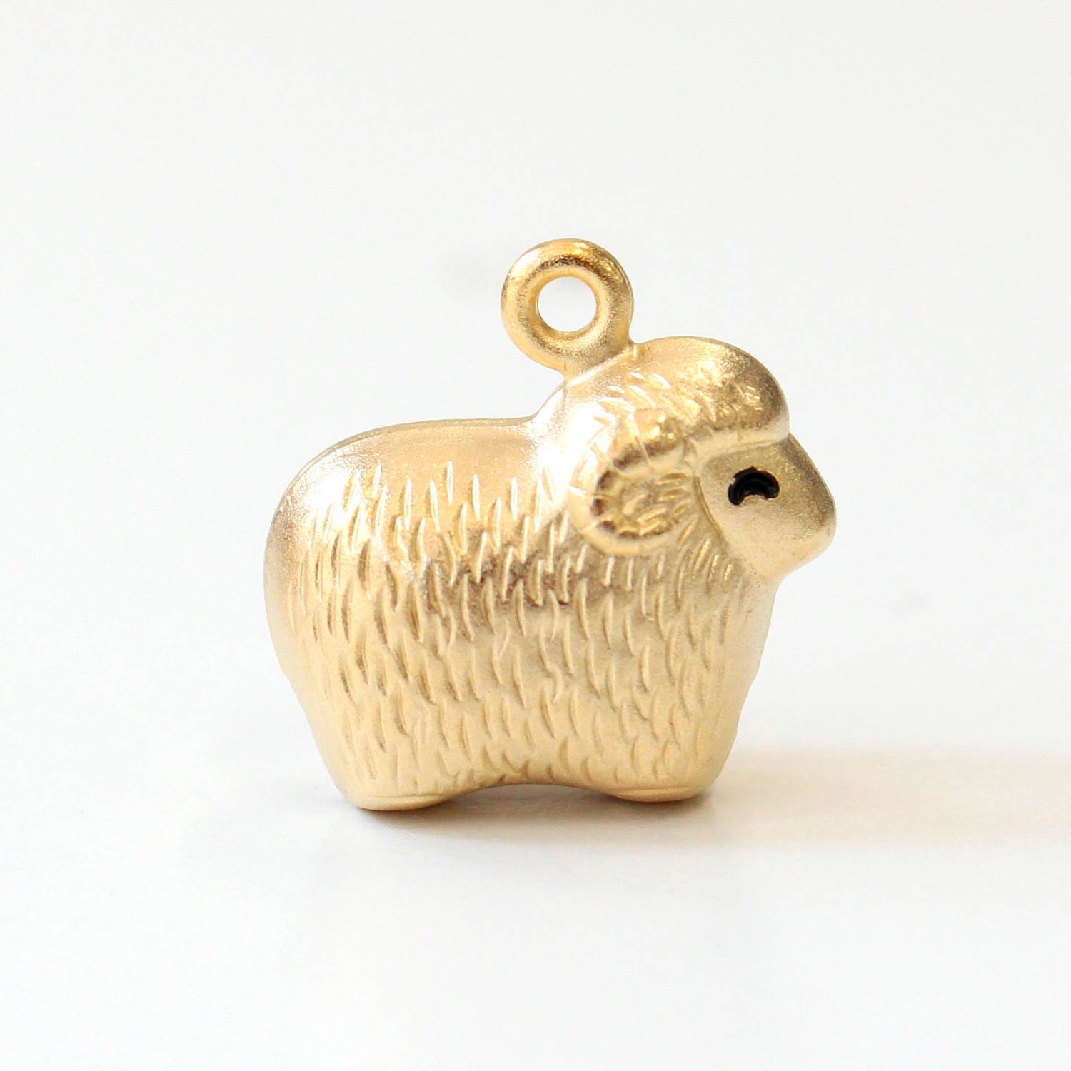 日本紐釦貿易 (Nippon Chuko) 招福干支鈴 未 約W21×H20mm 1個入 CF117 (ご注文単位1束)【直送品】