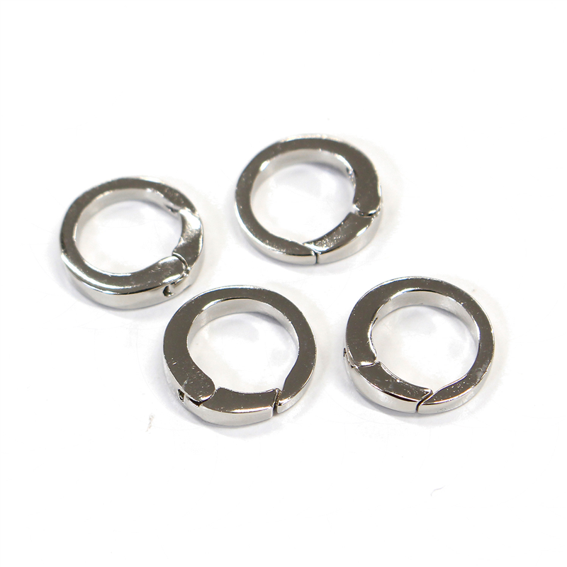 日本紐釦貿易(Nippon Chuko) アクセサリーカラビナ 丸 4個入 シルバー A5-S 1袋（ご注文単位1袋）【直送品】