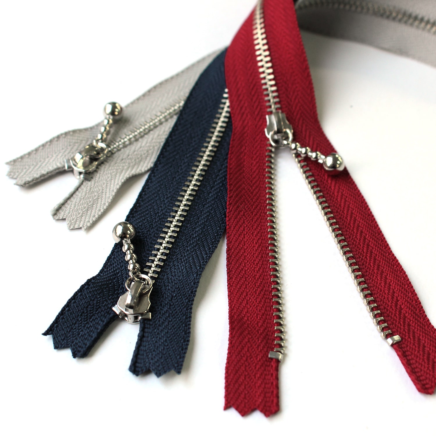 日本紐釦貿易 Y.K.K 玉付きファスナー ニッケル エンジ 25cm 同色10本 3N25-520 (ご注文単位1束)【直送品】