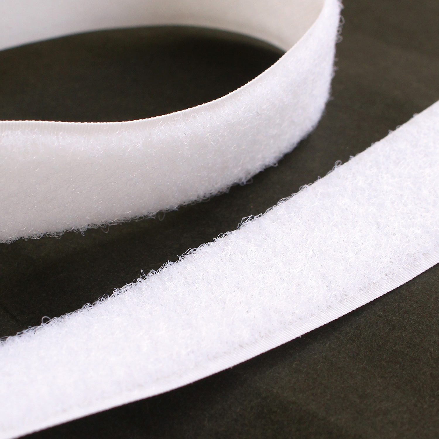 日本紐釦貿易 Y.K.K クイックロン モヘア B面 縫い付けタイプ 白 巾2.5cm×5m巻 QN25-501-5B (ご注文単位1巻)【直送品】