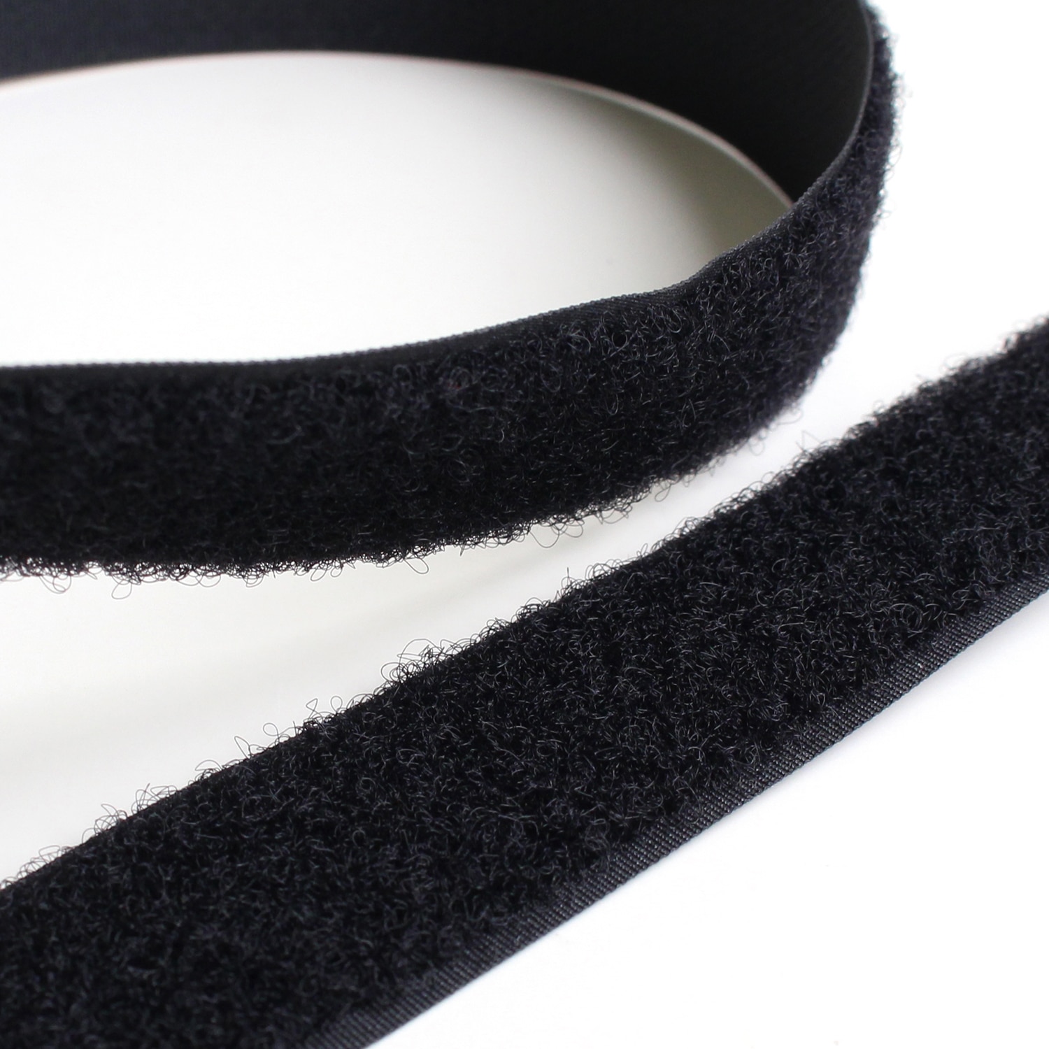 日本紐釦貿易 Y.K.K クイックロン モヘア B面 縫い付けタイプ 黒 巾2.5cm×5m巻 QN25-580-5B （ご注文単位1巻）【直送品】