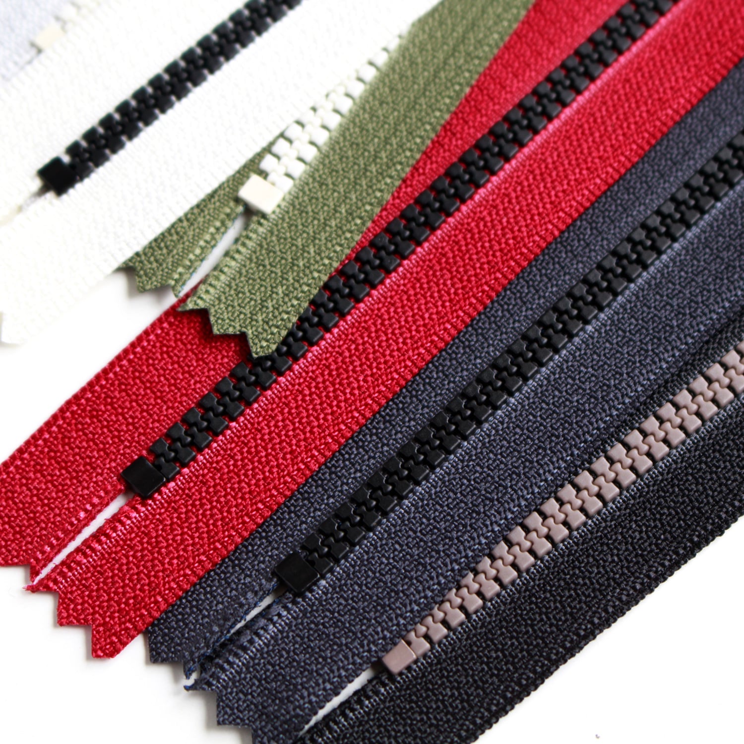 日本紐釦貿易 Y.K.K コンビファスナー 30cm 7色ミックス 3VSC30-7MIX (ご注文単位1セット)【直送品】