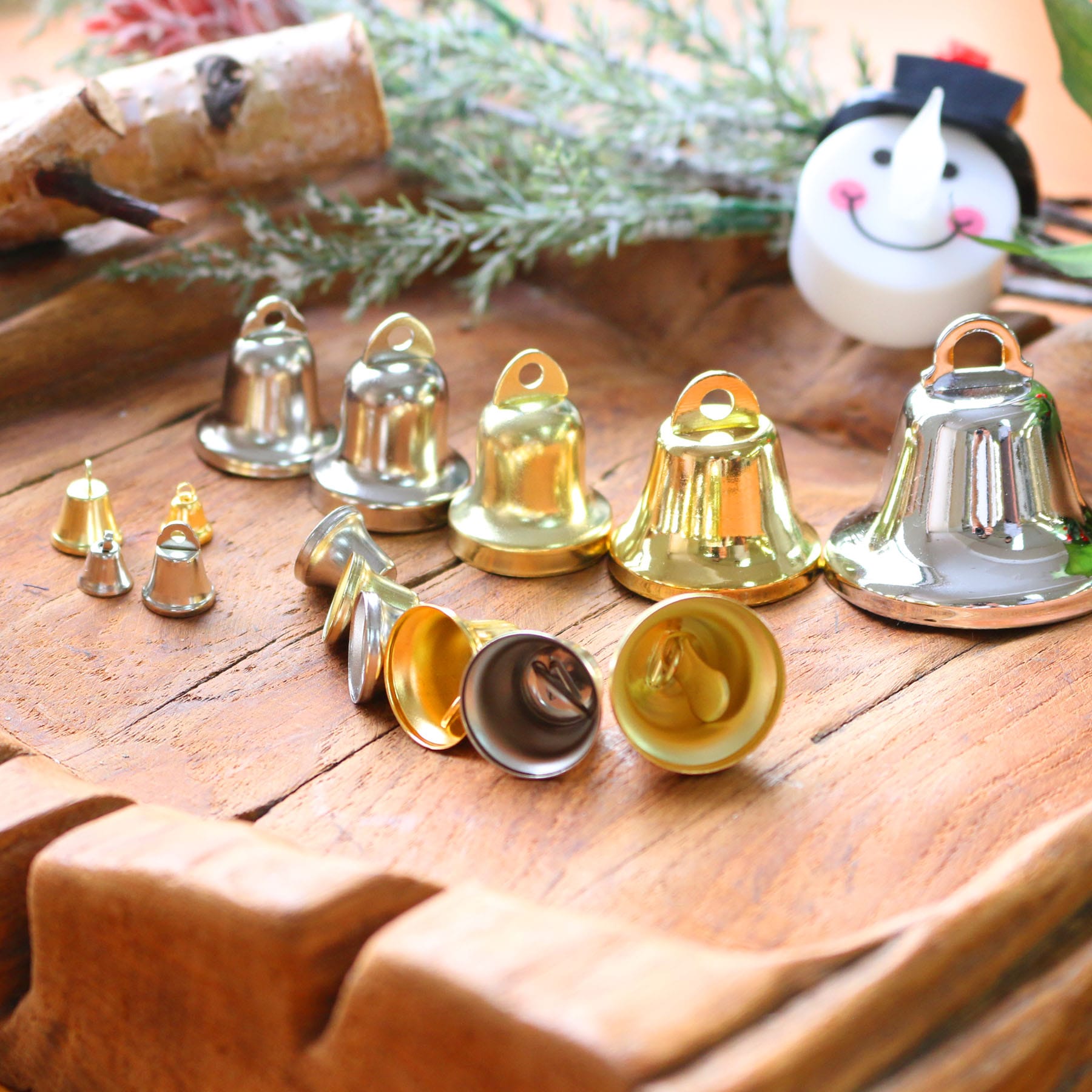 日本紐釦貿易 クリスマスベル φ26mm 10個入 シルバー SGM-CF37-S (ご注文単位1束)【直送品】