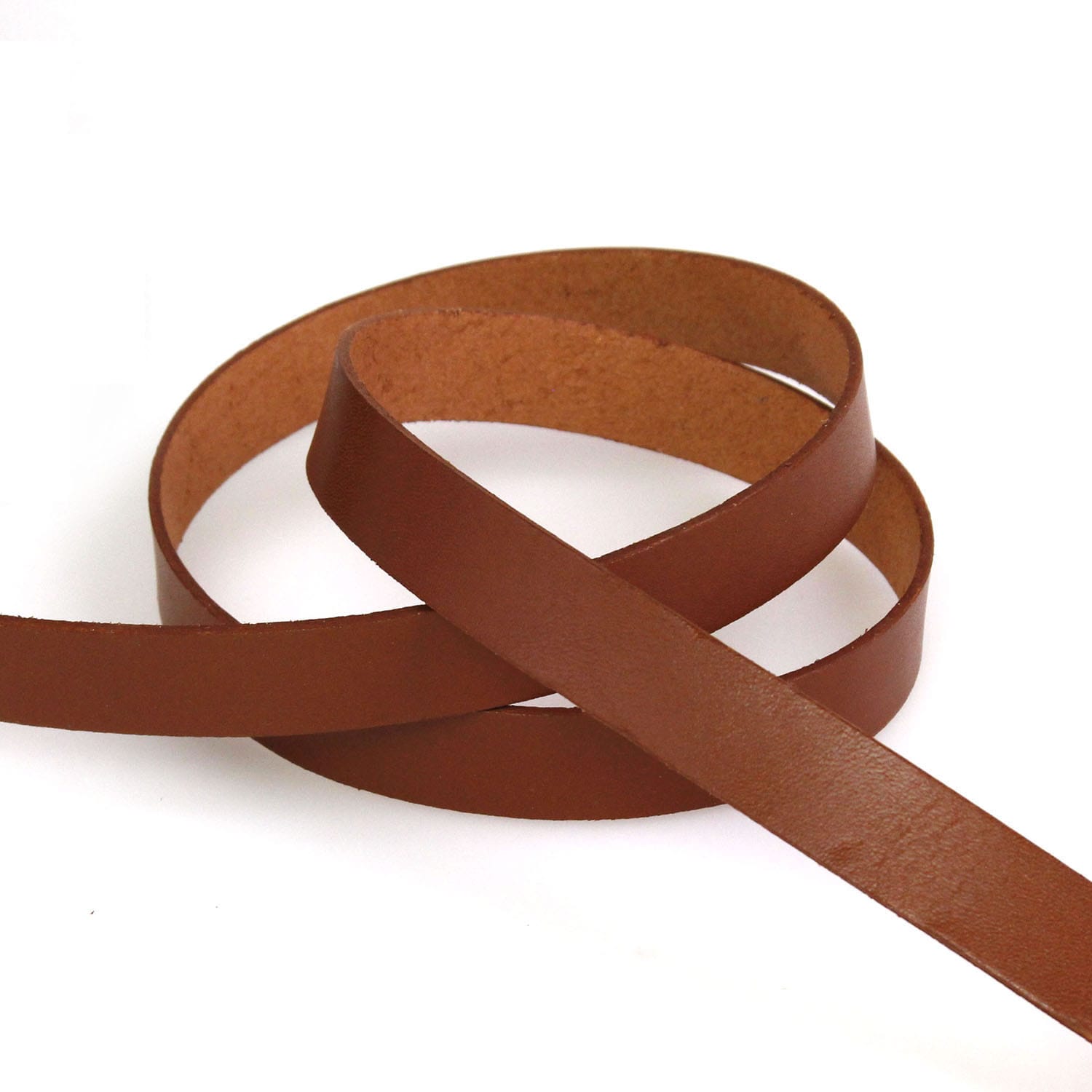 日本紐釦貿易 ヌメ革テープ 15mm巾 長さ10m巻 茶 MTLS1015-3 （ご注文単位1巻）【直送品】
