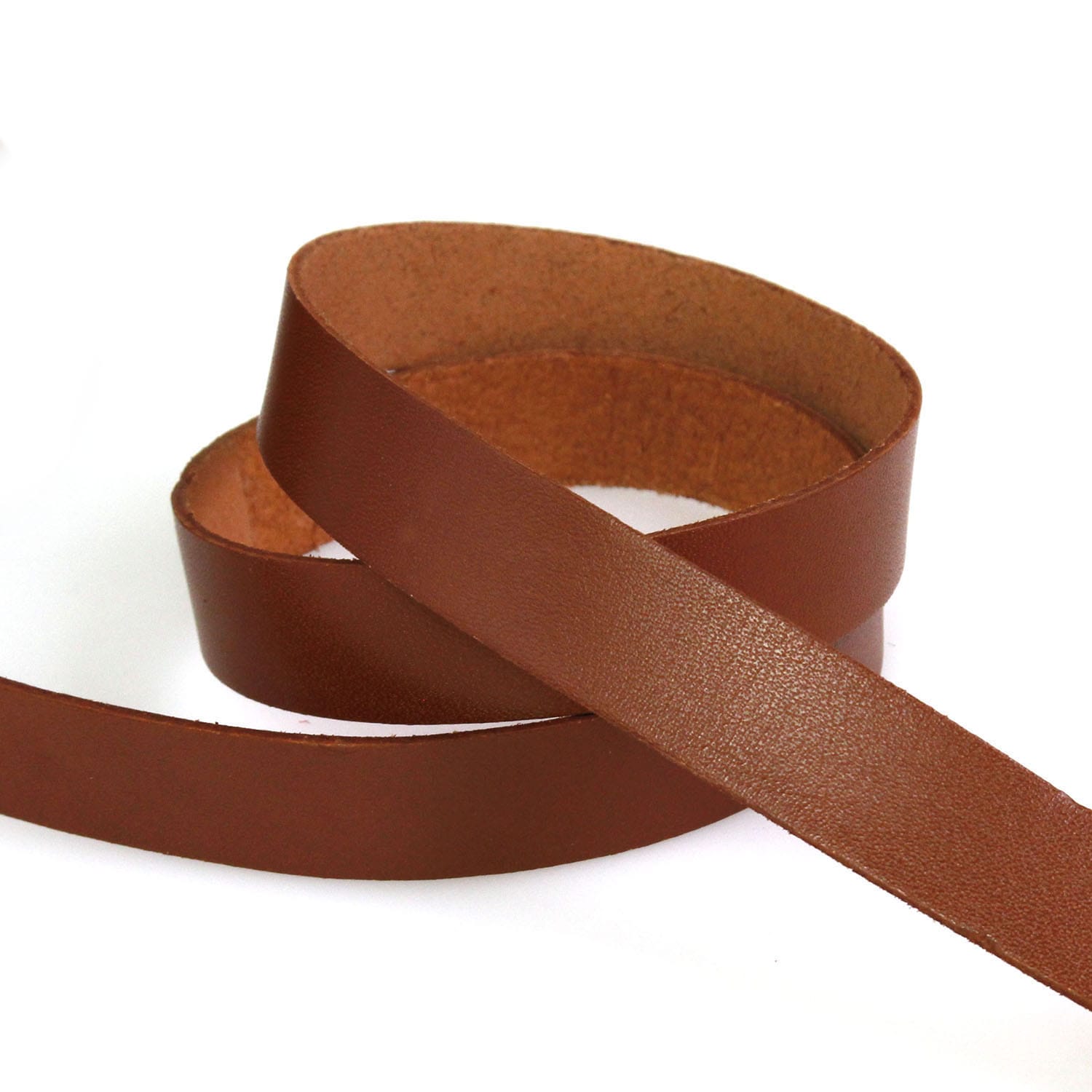 日本紐釦貿易 ヌメ革テープ 20mm巾 長さ10m巻 茶 MTLS1020-3 （ご注文単位1巻）【直送品】