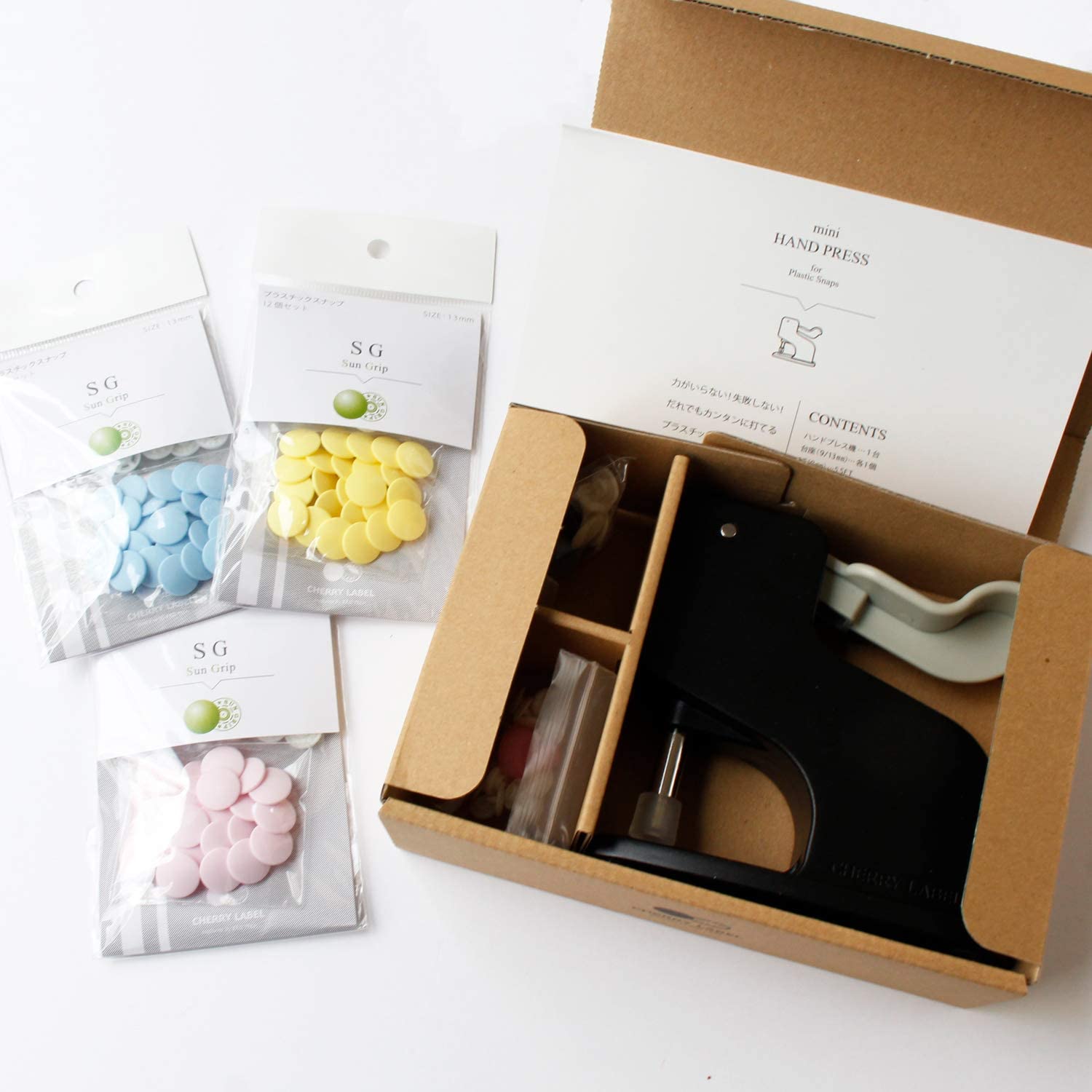 日本紐釦貿易 CHERRY LABEL プラスチックスナップボタンハンドプレススターターセット+ボタン3色 Dセット SG-DSET-CL （ご注文単位1セット）【直送品】