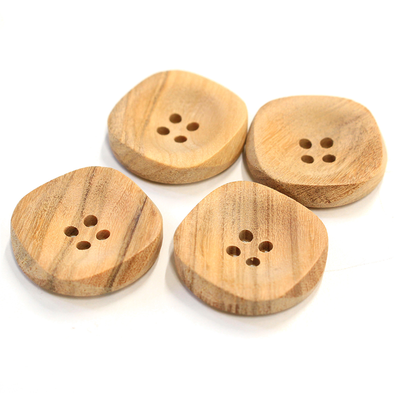 日本紐釦貿易(Nippon Chuko) オリーブボタン 25mm 4個 CG1226 1袋（ご注文単位1袋）【直送品】