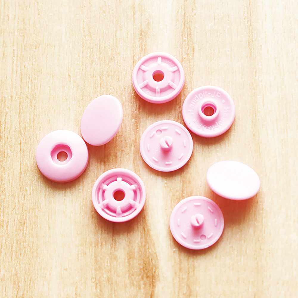日本紐釦貿易 イージースナップボタン 薄ピンク φ13mm 12組入 F12-322 （ご注文単位1束）【直送品】