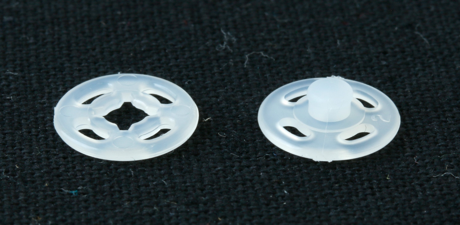 日本紐釦貿易 ナイロンスナップボタン 24組入 φ10mm 白 D40233-10W (ご注文単位1束)【直送品】