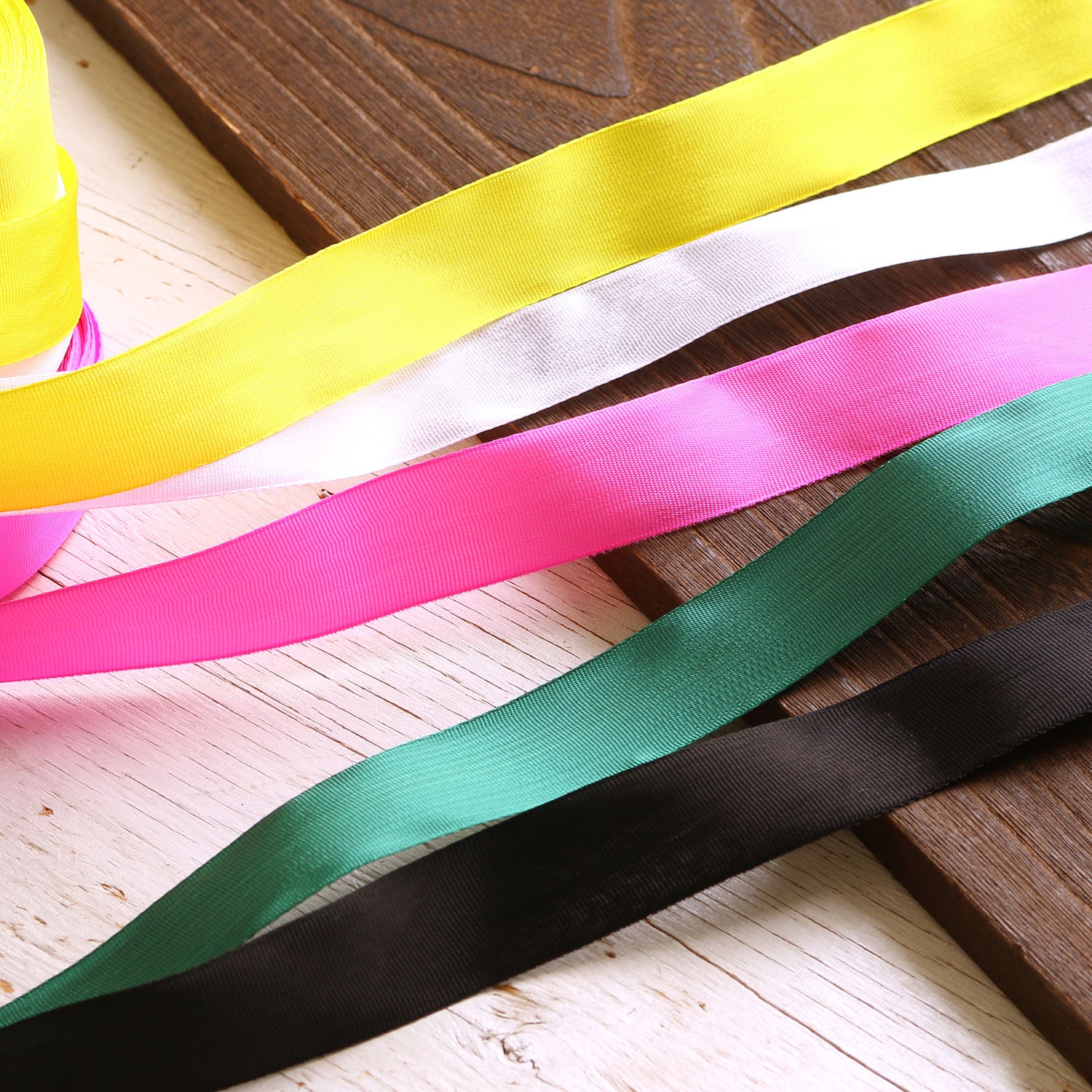 日本紐釦貿易 カラーリボン 巾18mm×29m お徳用10反 カラー/白 (ご注文単位1セット)【直送品】