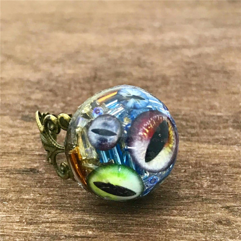 レジンクラブ爬虫類の目 両面 UVレジン用シールパーツ RC-REY-101 1枚(ご注文単位1枚)【直送品】