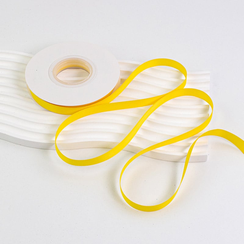 秦貴 マット織リボン 1.0cm 10mm×18m ムーンイエロー m06 1個（ご注文単位1個）【直送品】