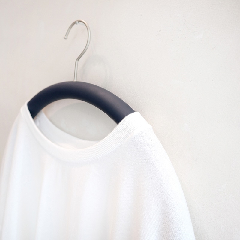 チャナカンパニー 肩をいためないまろやかハンガー ネイビー 10本セット TP-ECM02-38NVY-10ST 1セット(ご注文単位10セット)【直送品】