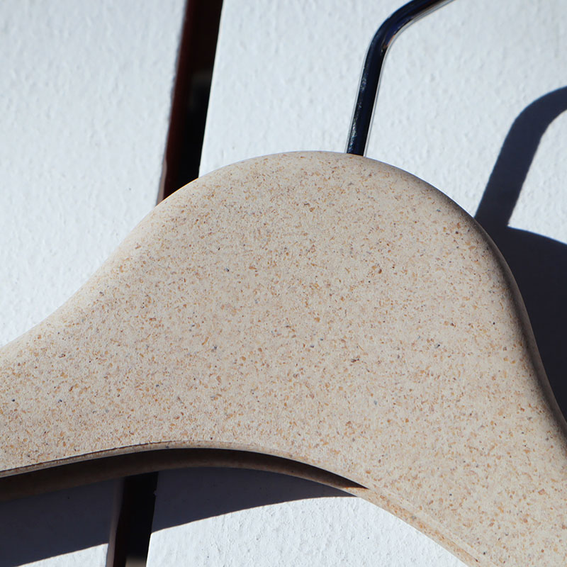 チャナカンパニー もみ殻入りハンガー ボトムス用 10本セット BT-ECR01-30ECR-10ST 1セット(ご注文単位10セット)【直送品】